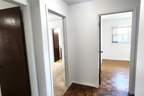House in Land O' Lakes, Florida 4 bedrooms, 196.4 sq.m. № 1653230 - photo 27