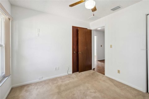 House in Land O' Lakes, Florida 4 bedrooms, 196.4 sq.m. № 1653230 - photo 30