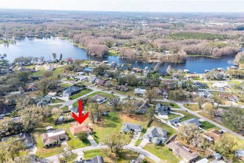 House in Land O' Lakes, Florida 4 bedrooms, 196.4 sq.m. № 1653230 - photo 2