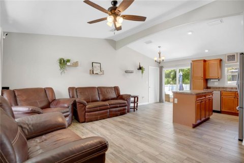 Villa ou maison à vendre à Orange City, Floride: 3 chambres, 95.22 m2 № 2150216 - photo 6