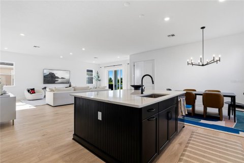 Villa ou maison à vendre à Orlando, Floride: 4 chambres, 320.7 m2 № 2356607 - photo 10