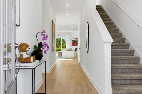 Villa ou maison à vendre à Orlando, Floride: 4 chambres, 320.7 m2 № 2356607 - photo 3