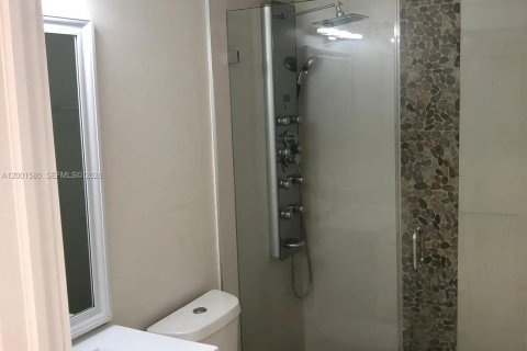 Apartment in Miami, Florida 2 bedrooms, 69.68 sq.m. № 2067823 - photo 13