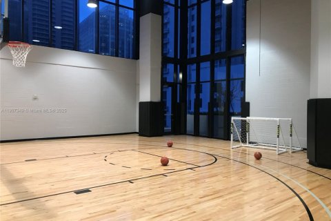 Снять в аренду кондоминиум в Майами, Флорида 2 спальни, 122.07м2, № 1963873 - фото 7