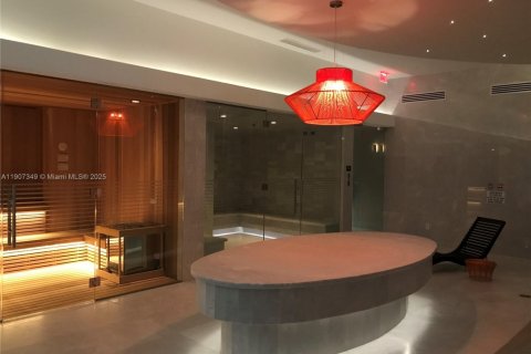 Снять в аренду кондоминиум в Майами, Флорида 2 спальни, 122.07м2, № 1963873 - фото 25