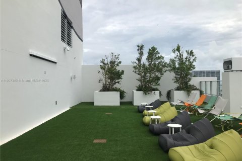 Снять в аренду кондоминиум в Майами, Флорида 2 спальни, 122.07м2, № 1963873 - фото 17