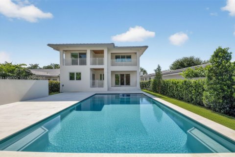 House in Lake Worth, Florida 5 bedrooms, 283.07 sq.m. № 2074492 - photo 22