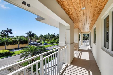 House in Lake Worth, Florida 5 bedrooms, 283.07 sq.m. № 2074492 - photo 29
