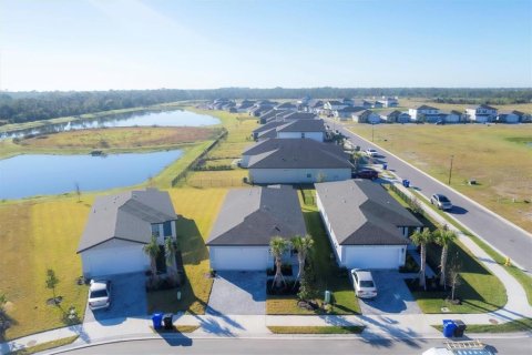House in Nokomis, Florida 3 bedrooms, 137.77 sq.m. № 1912164 - photo 2