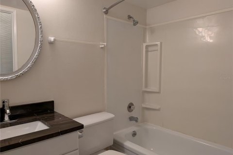 Condo in Winter Springs, Florida, 2 bedrooms  № 1789692 - photo 21