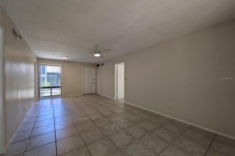 Copropriété à louer à Winter Springs, Floride: 2 chambres, 90.3 m2 № 1789692 - photo 5