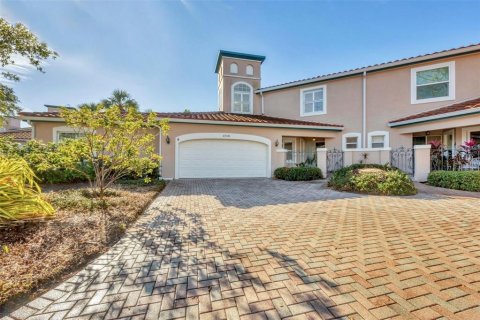 Casa en venta en Sarasota, Florida, 2 dormitorios, 201.78 m2 № 1529907 - foto 1