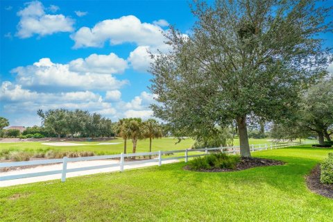 Villa ou maison à vendre à Ocala, Floride: 3 chambres, 215.72 m2 № 2324617 - photo 2
