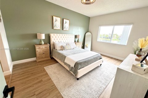 Condo in Tamarac, Florida, 2 bedrooms  № 2047216 - photo 15