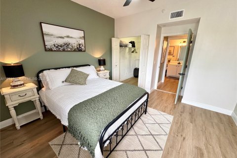 Condo in Tamarac, Florida, 2 bedrooms  № 2047216 - photo 22