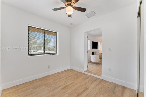 Villa ou maison à louer à Oakland Park, Floride: 3 chambres, 85.1 m2 № 2031119 - photo 20