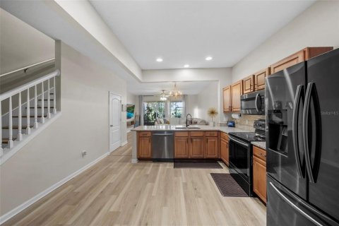 Townhouse in Riverview, Florida 3 bedrooms, 152.73 sq.m. № 1919921 - photo 15