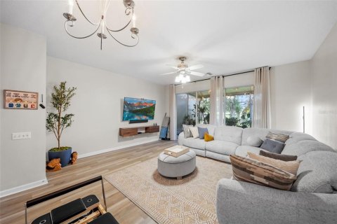 Townhouse in Riverview, Florida 3 bedrooms, 152.73 sq.m. № 1919921 - photo 28