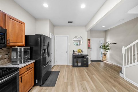 Townhouse in Riverview, Florida 3 bedrooms, 152.73 sq.m. № 1919921 - photo 19