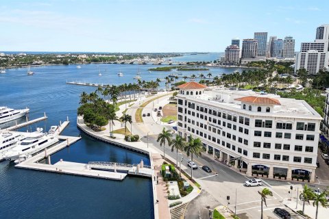 Condominio en alquiler en West Palm Beach, Florida, 2 dormitorios, 155.15 m2 № 2146784 - foto 21