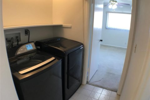 Copropriété à vendre à Sarasota, Floride: 3 chambres, 130.81 m2 № 2388366 - photo 23