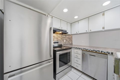 Copropriété à vendre à Sarasota, Floride: 3 chambres, 130.81 m2 № 2388366 - photo 10