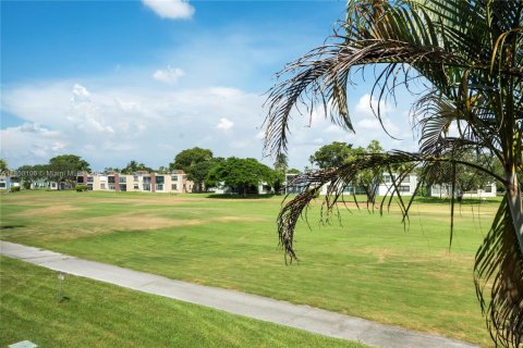 Condo in Margate, Florida, 2 bedrooms  № 1891222 - photo 5