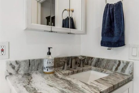 Condo in Tampa, Florida, 1 bedroom  № 1572314 - photo 20