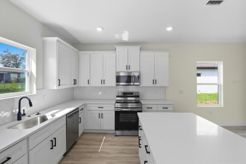 Casa en venta en Ocala, Florida, 4 dormitorios, 194.35 m2 № 1914301 - foto 14