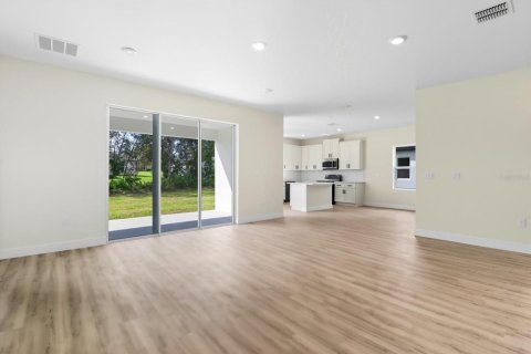 Casa en venta en Ocala, Florida, 4 dormitorios, 194.35 m2 № 1914301 - foto 7