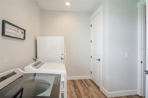 Casa en venta en Auburndale, Florida, 5 dormitorios, 299.89 m2 № 1870096 - foto 25