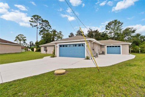 House in Palm Coast, Florida 3 bedrooms, 175.77 sq.m. № 1802898 - photo 30