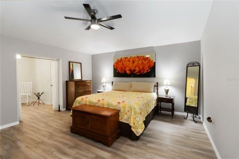 House in Palm Coast, Florida 3 bedrooms, 175.77 sq.m. № 1802898 - photo 13