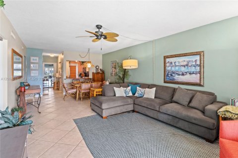 Condominio en venta en Fort Lauderdale, Florida, 2 dormitorios, 92.9 m2 № 2071275 - foto 8