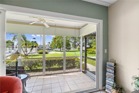 Condominio en venta en Fort Lauderdale, Florida, 2 dormitorios, 92.9 m2 № 2071275 - foto 16