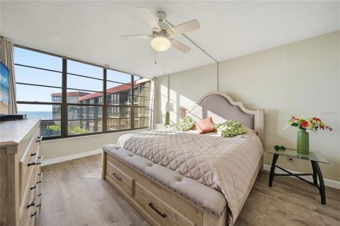 Copropriété à vendre à Redington Shores, Floride: 2 chambres, 102.47 m2 № 2125267 - photo 18