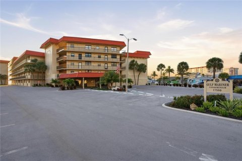 Condo à Redington Shores, Floride, 2 chambres  № 2125267