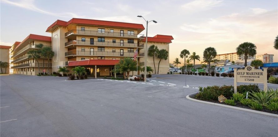 Condo à Redington Shores, Floride, 2 chambres  № 2125267