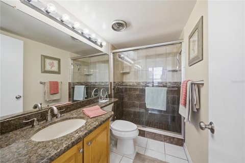 Copropriété à vendre à Redington Shores, Floride: 2 chambres, 102.47 m2 № 2125267 - photo 20
