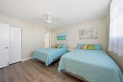 Copropriété à vendre à Redington Shores, Floride: 2 chambres, 102.47 m2 № 2125267 - photo 22