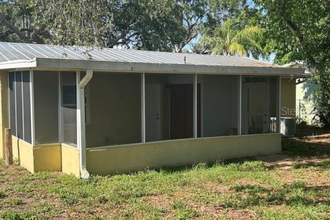 Villa ou maison à louer à Riverview, Floride: 2 chambres, 81.38 m2 № 1746944 - photo 16