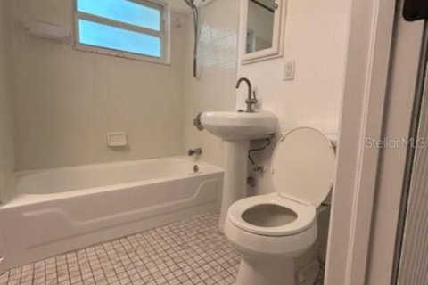 Villa ou maison à louer à Riverview, Floride: 2 chambres, 81.38 m2 № 1746944 - photo 6