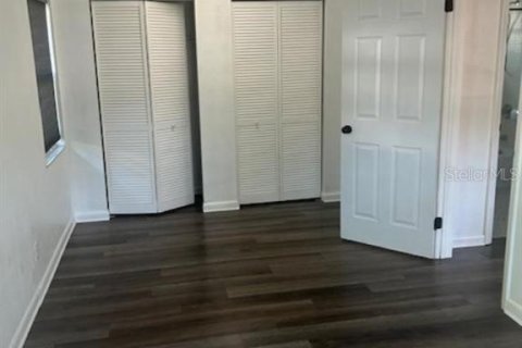 Villa ou maison à louer à Riverview, Floride: 2 chambres, 81.38 m2 № 1746944 - photo 5