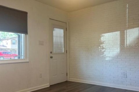 Villa ou maison à louer à Riverview, Floride: 2 chambres, 81.38 m2 № 1746944 - photo 3