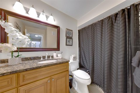 Condo in Palm Harbor, Florida, 3 bedrooms № 2267498 - photo 24