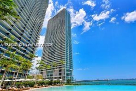 Condo in Miami, Florida, 2 bedrooms  № 1930637 - photo 27