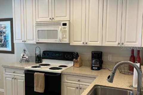 Condominio en alquiler en North Port, Florida, 2 dormitorios, 108.51 m2 № 1592982 - foto 2