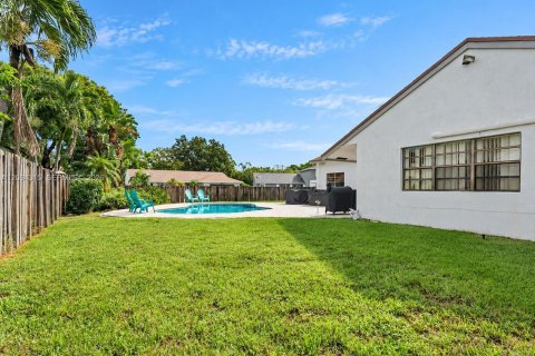 Villa ou maison à vendre à Davie, Floride: 4 chambres, 176.89 m2 № 2384621 - photo 16