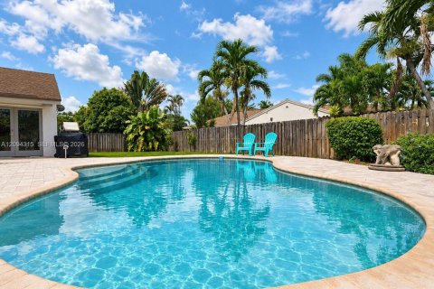Villa ou maison à vendre à Davie, Floride: 4 chambres, 176.89 m2 № 2384621 - photo 10