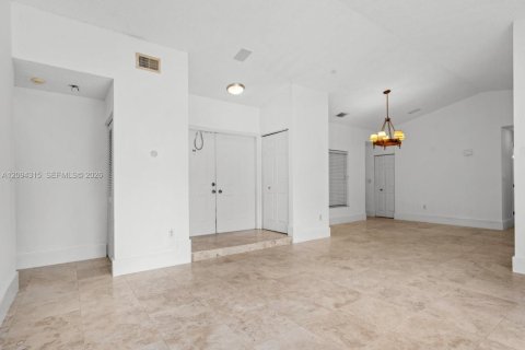 Villa ou maison à vendre à Davie, Floride: 4 chambres, 176.89 m2 № 2384621 - photo 29